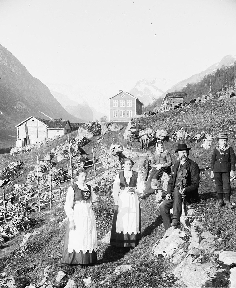 Amazing Photographs Depict 19th Century Norway