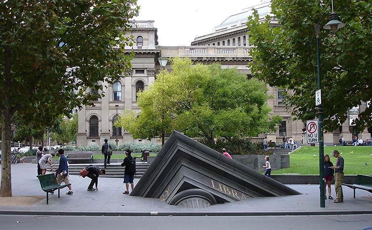creative statues