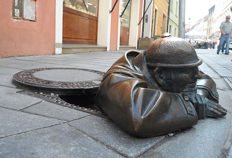 creative statues