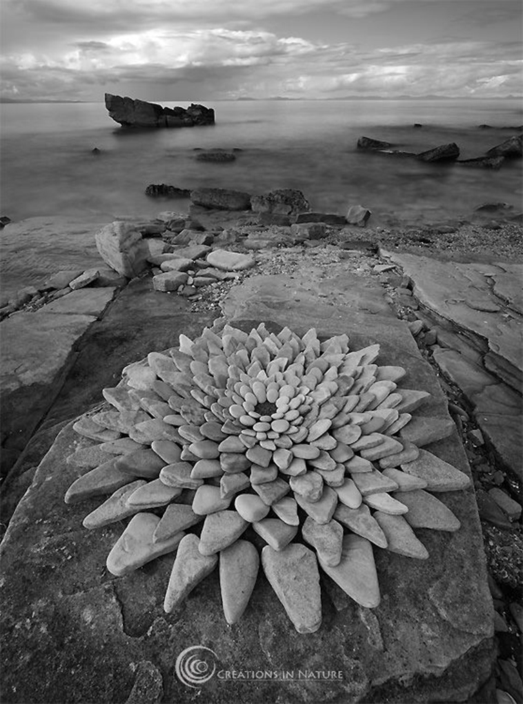 circular land art