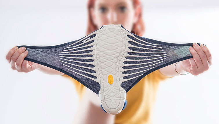 Japanese-Inspired Shoes That Wrap Around Your Feet