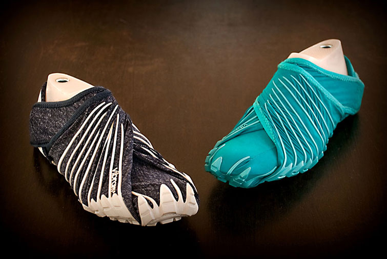 Japanese-Inspired Shoes That Wrap Around Your Feet