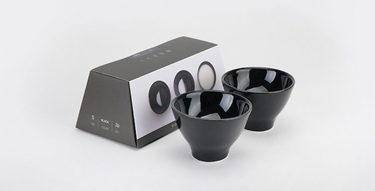 Ceramic Glasses Reveal the Different Phases of the Moon as You Drink
