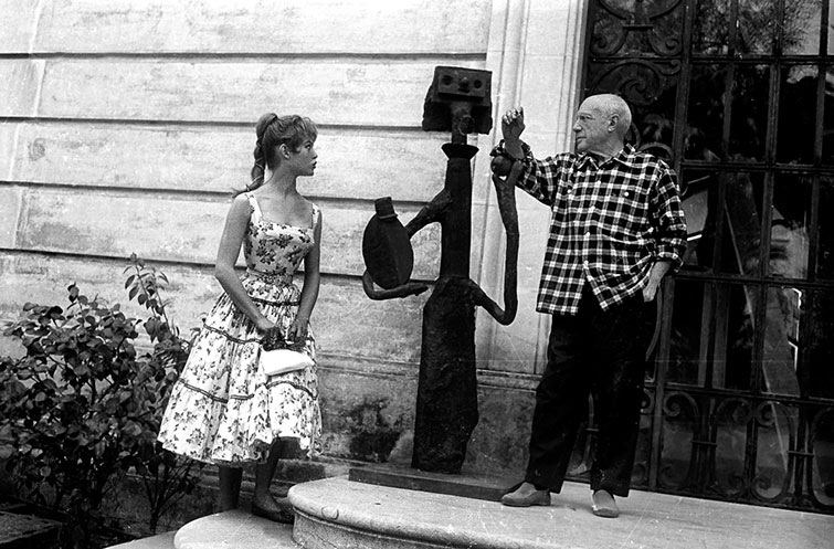 Brigitte-Bardot-and-Picasso