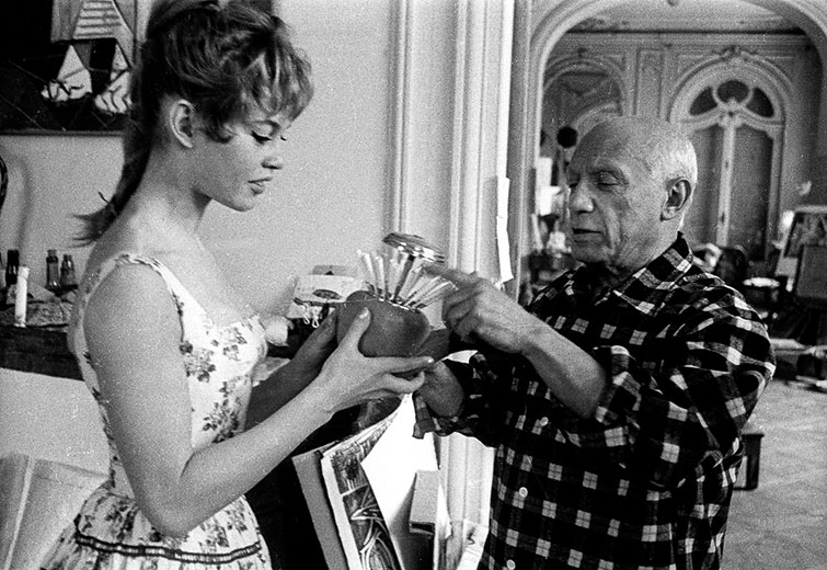 Brigitte-Bardot-and-Picasso