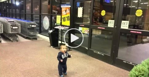 baby sees automatic sliding doors