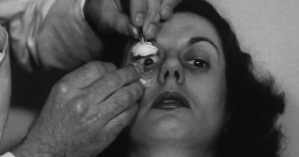 contact-lenses-in-1948-Horrifying