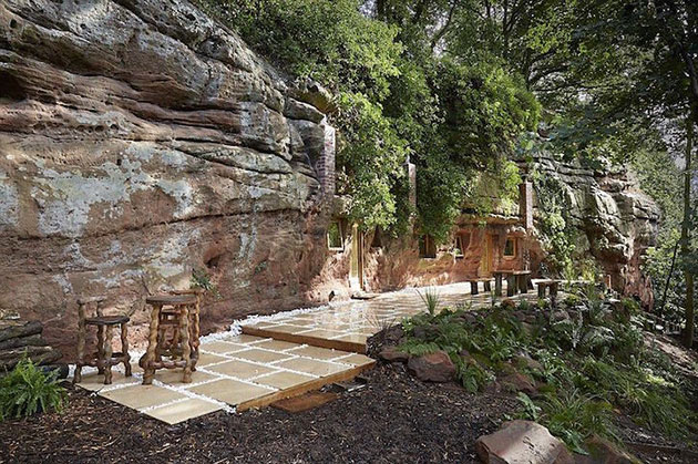 rock house retreat