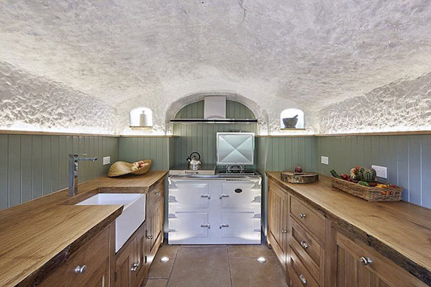 rock house retreat