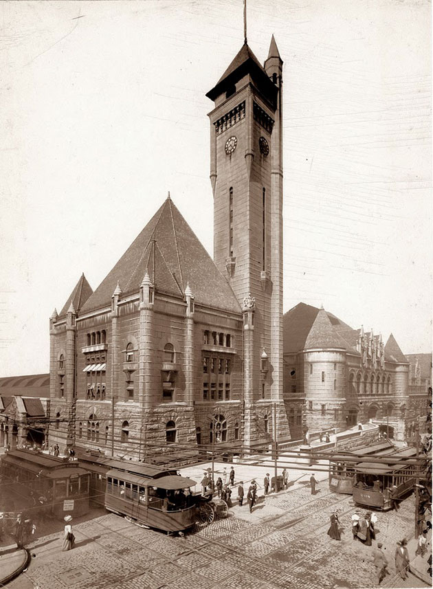 St. Louis Streets in the Early 20th Century