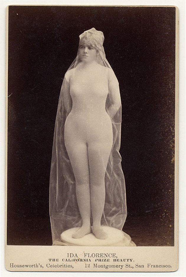  Vintage Portraits of Exotic Dancers