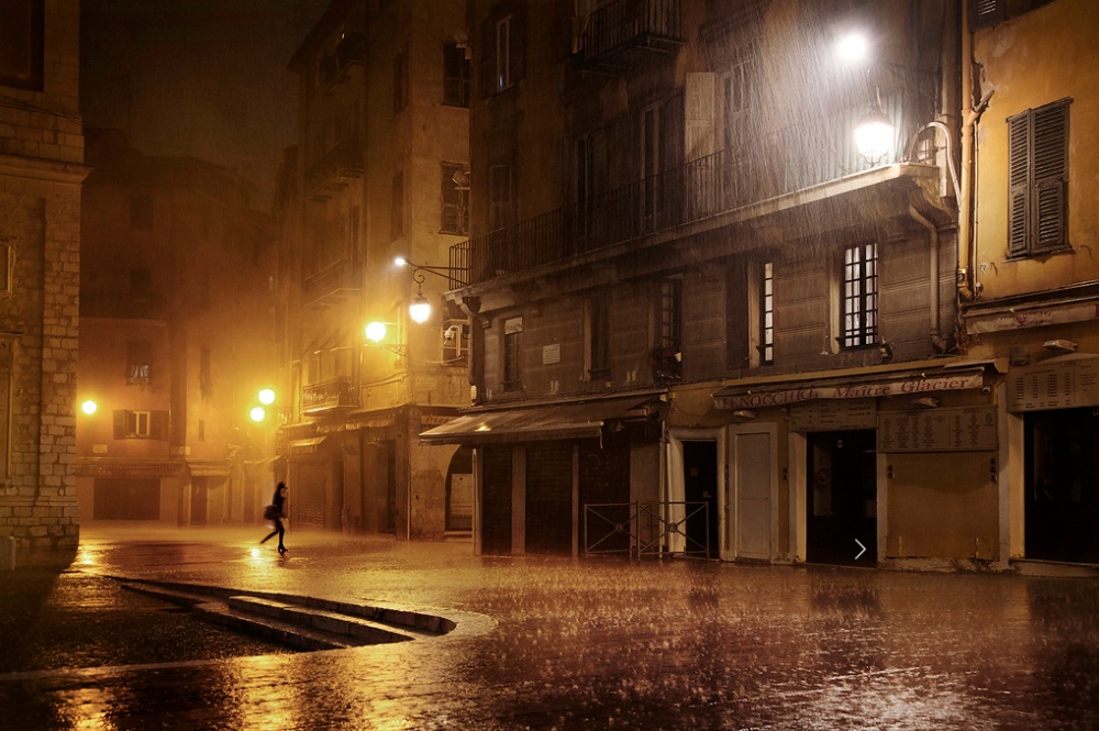 The Incredibly Talented Photographer Who Takes Photos of Rain
