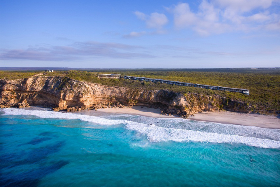 Indian Ocean retreats