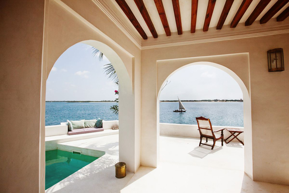 Indian Ocean retreats