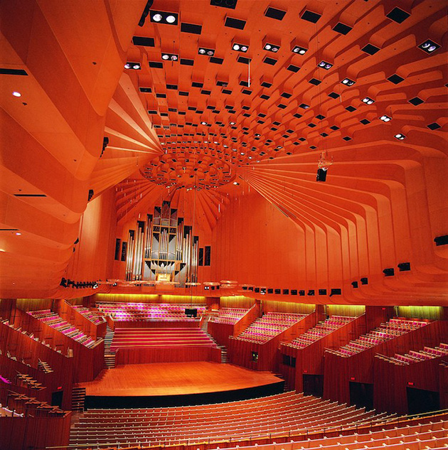 beautiful opera houses