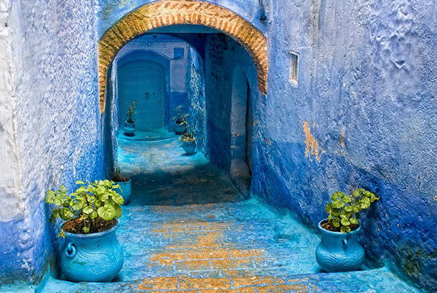 blue-streets-of-chefchaouen-morocco-13