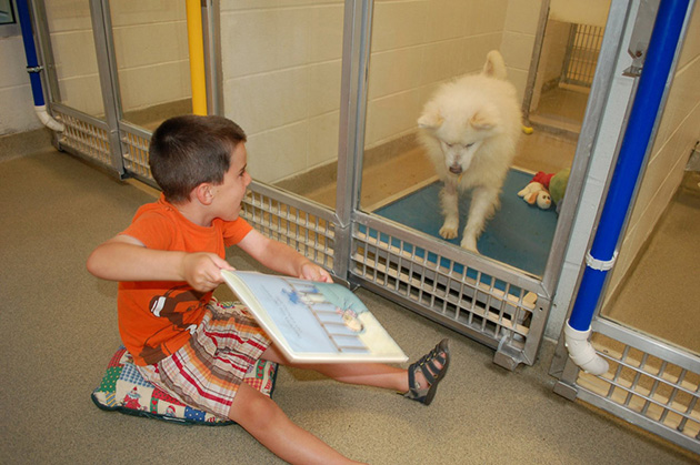kids-read-shelter-dogs