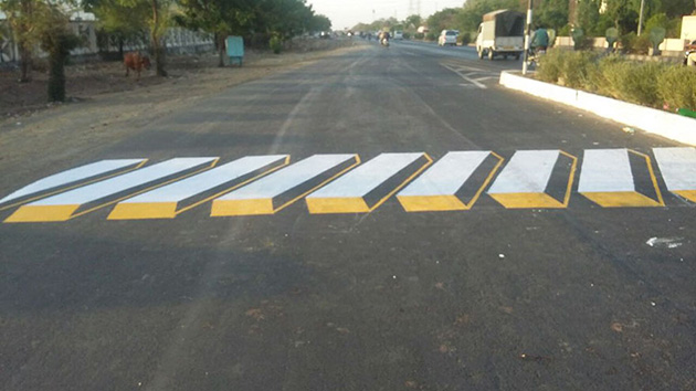 3d street art prevent speed breakers india