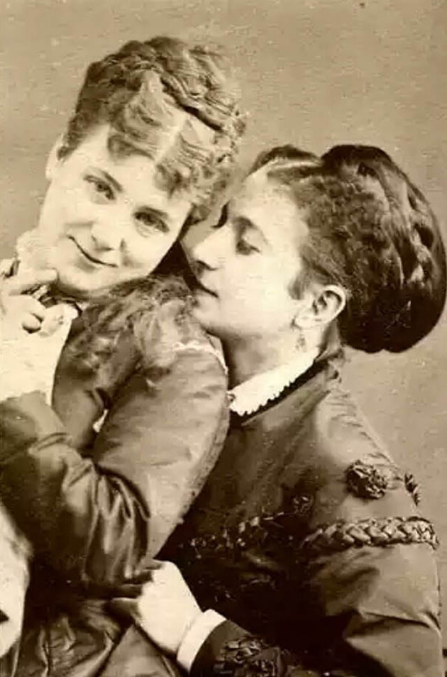 Vintage Lesbian Couples