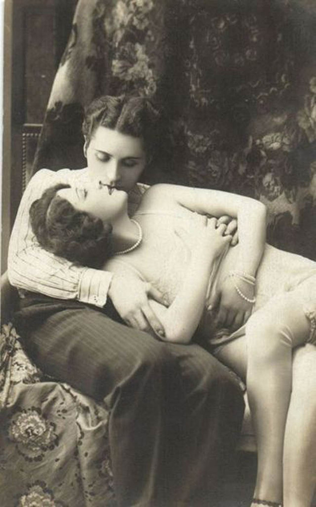 Vintage Lesbian Couples