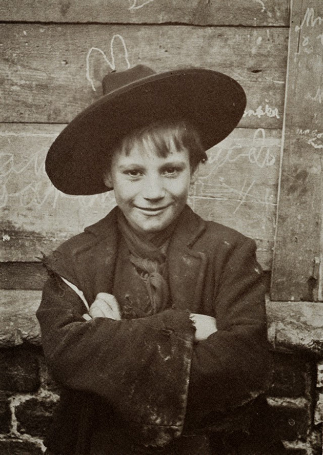 London-Street-Children-1900s