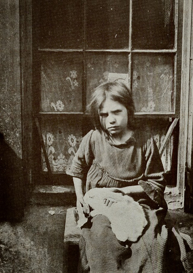 London-Street-Children-1900s
