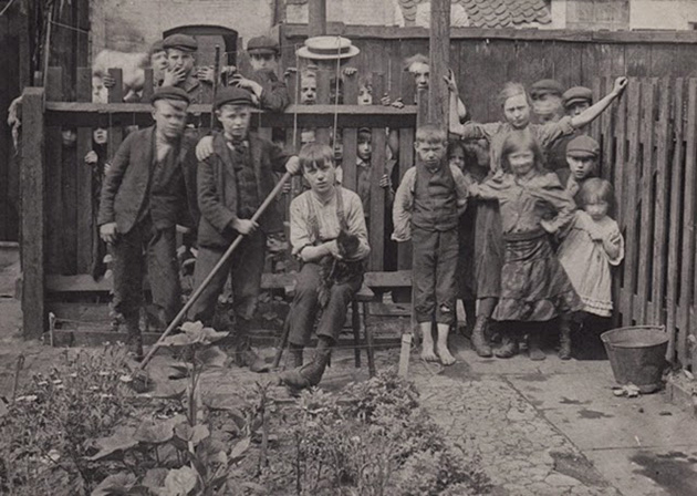 London-Street-Children-1900s