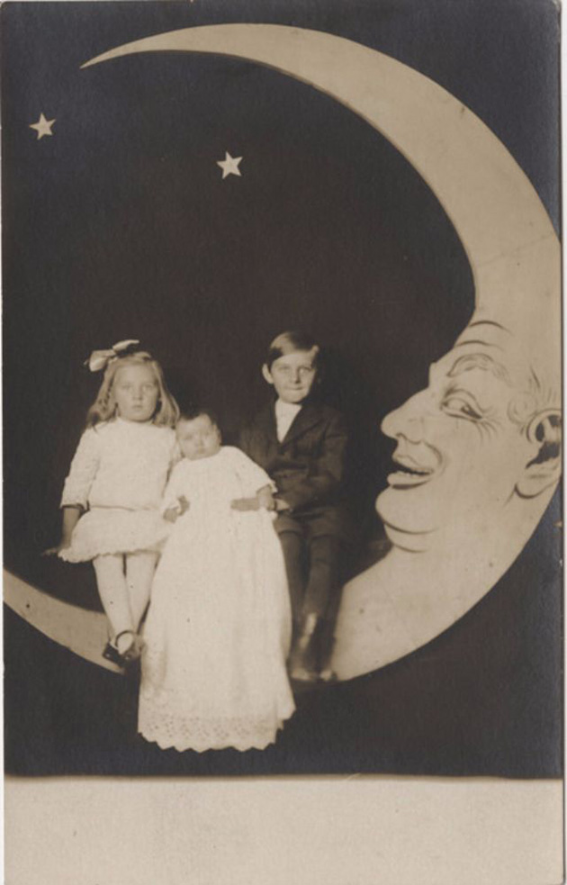 Paper Moon Portraits
