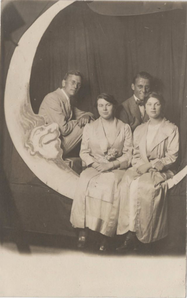 Paper Moon Portraits