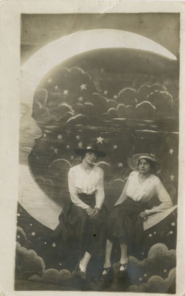 Paper Moon Portraits