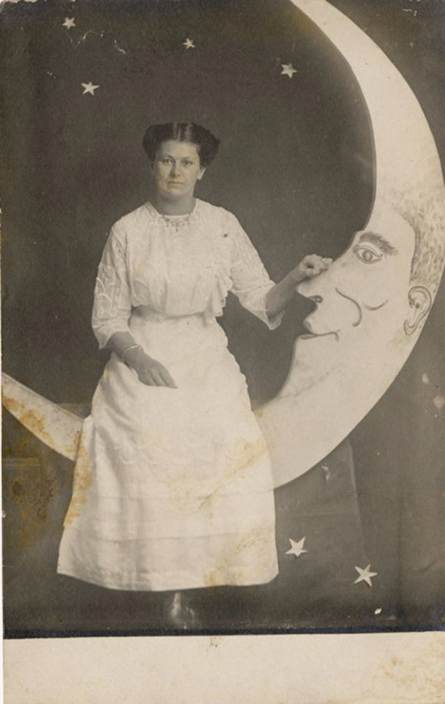 Paper Moon Portraits