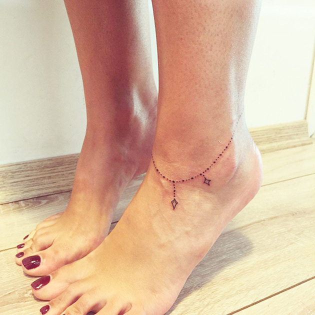 tiny foot tattoo ideas