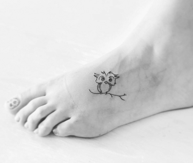 tiny foot tattoo ideas