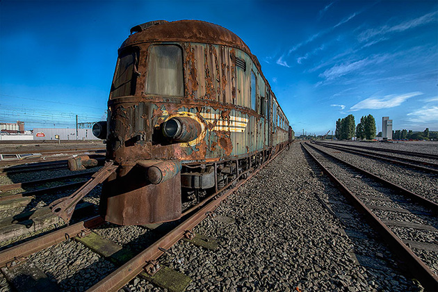 abandoned-orient-express-train