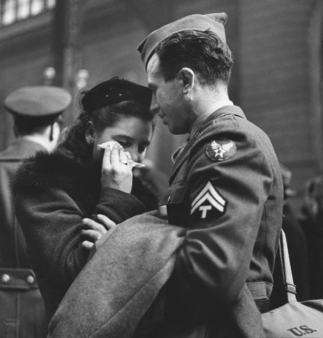 romance-wartime-photos
