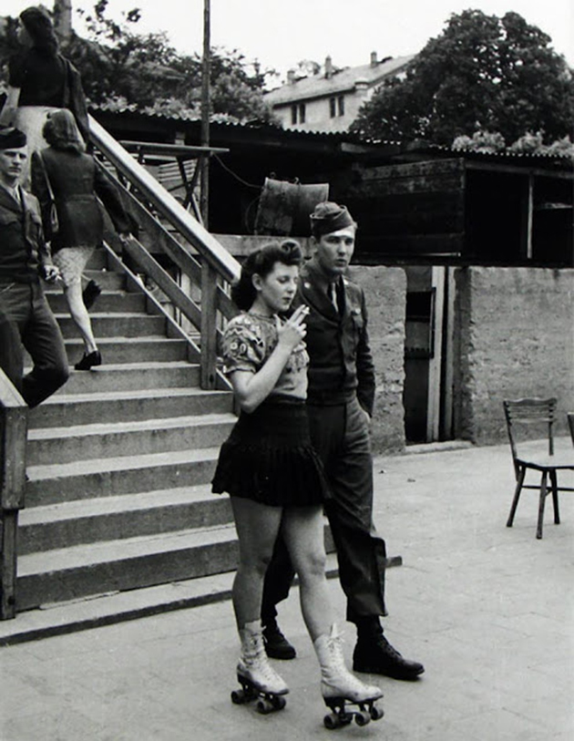 romance-wartime-photos