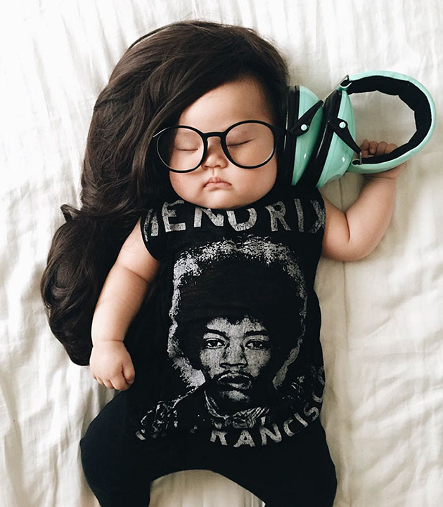 sleeping-baby-cosplay