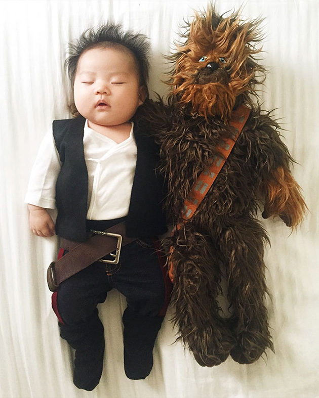 sleeping-baby-cosplay