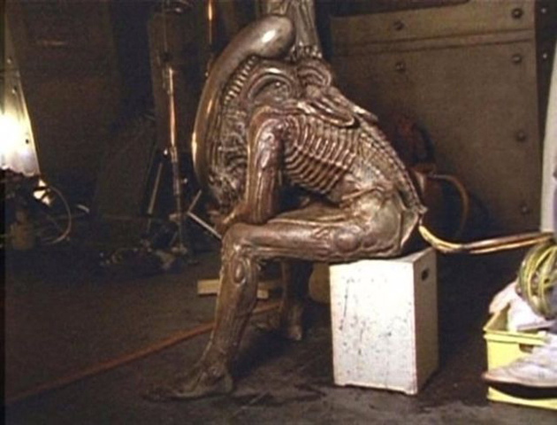 behind-the-scenes-photos-from-horror-movies