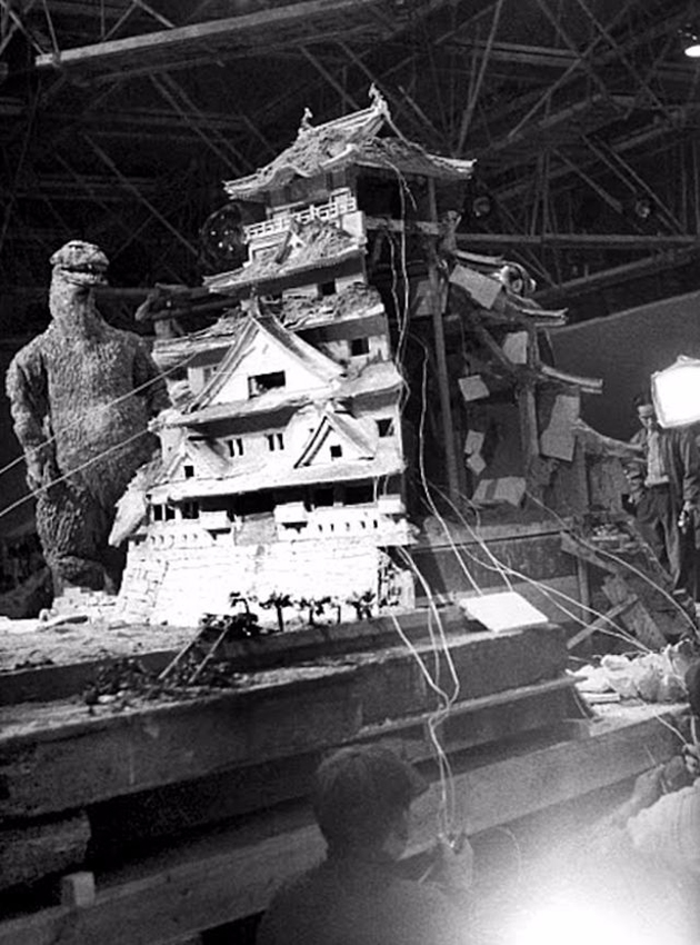 behind-the-scenes-photos-from-horror-movies