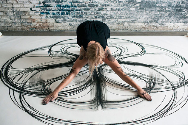 charcoal-drawing-contemporary-dance