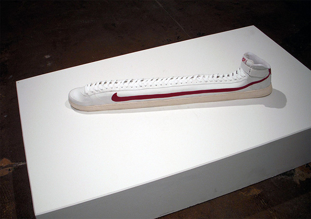 elongated-sculptural-objects