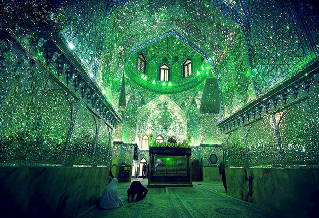 emerald-tomb-ceiling-shah-cheragh-shiraz-iran-2
