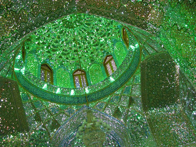 emerald-tomb-ceiling-shah-cheragh-shiraz-iran-3