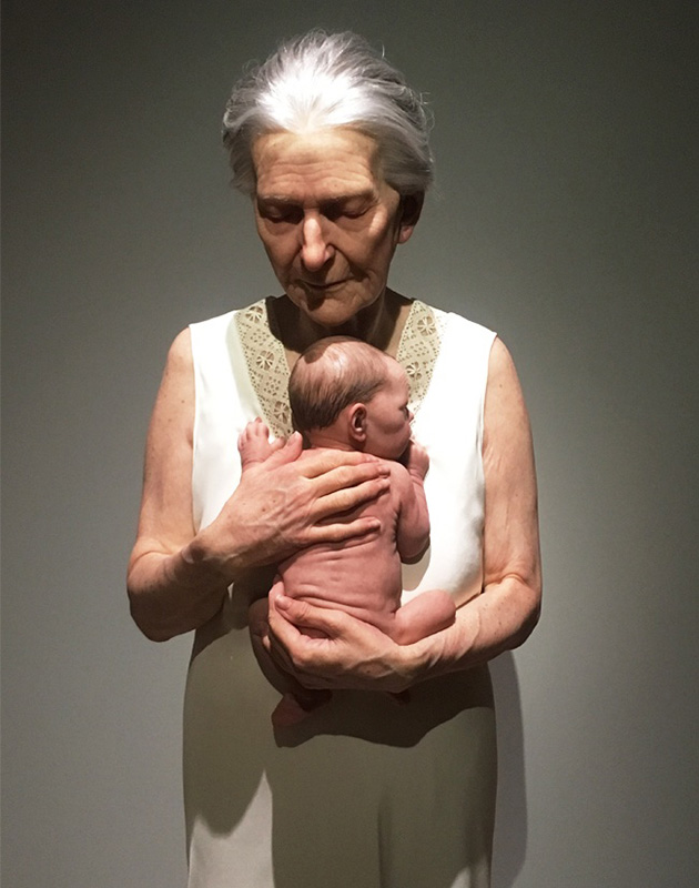 hyperrealist-sculptures