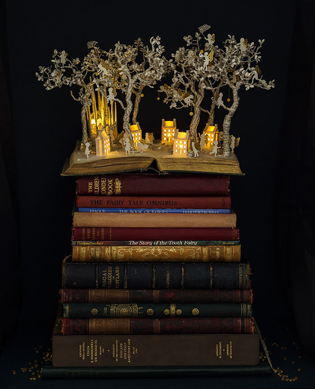 illuminated-book-sculpture-su-blackwell