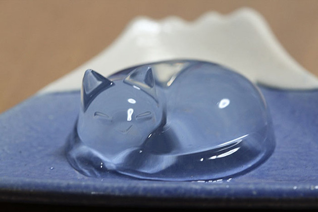 cat water cake japan