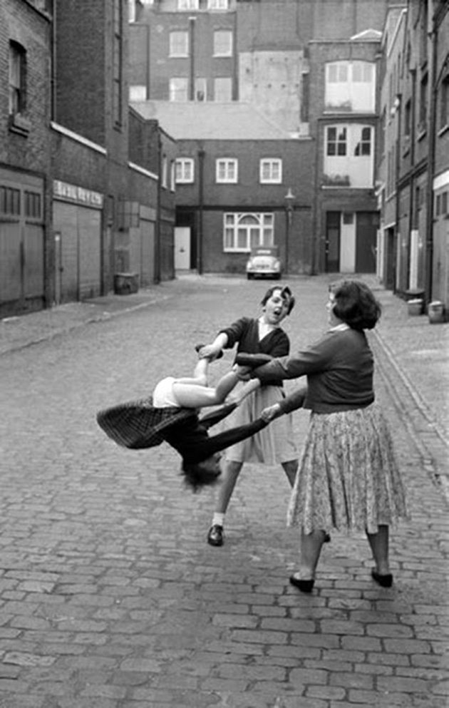funny vintage photos about women