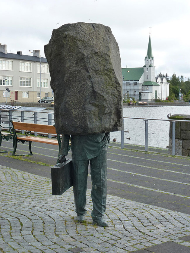 monument-unknown-bureaucrat-4
