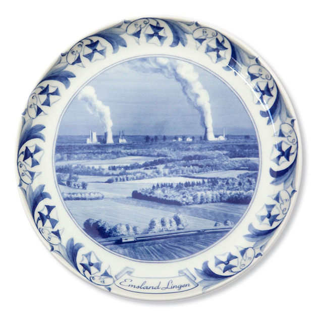 nuclear-reactor-porcelain-plates-2